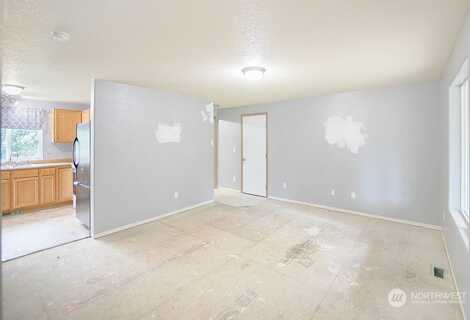 Wohl, LONGVIEW, WA 98632