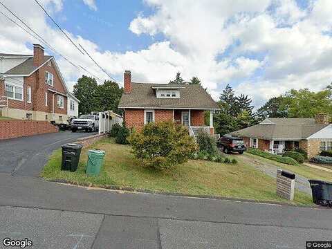 Parkview, STAUNTON, VA 24401