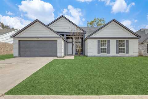 Hathaway, GRAND PRAIRIE, TX 75052