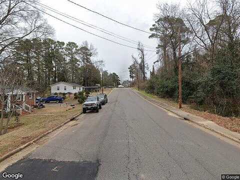W Mcintosh St, Sanford, NC 27330