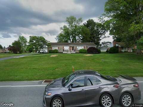 Queen, DALLASTOWN, PA 17313