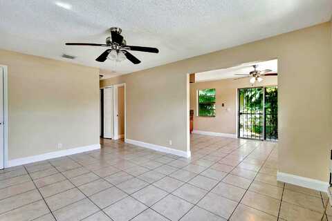 6Th, RIVIERA BEACH, FL 33404