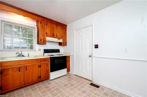 Moyer, NEWPORT NEWS, VA 23608