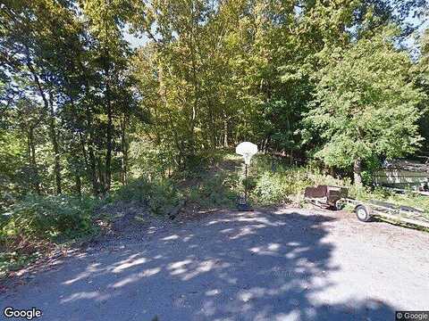 Carina, CORAOPOLIS, PA 15108