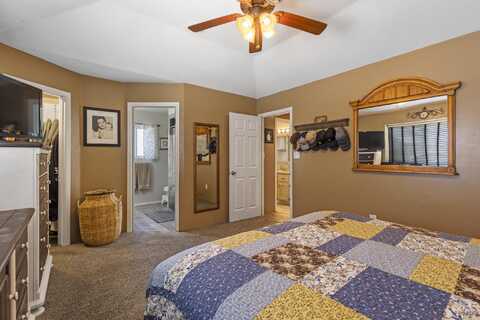 Bowie, TEHACHAPI, CA 93561