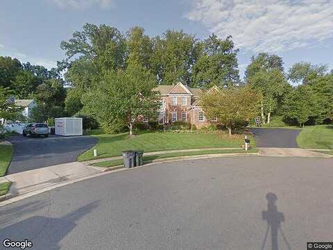 John Robert, FAIRFAX, VA 22032