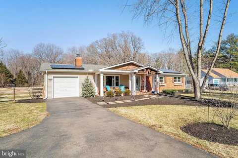 Meetze, MIDLAND, VA 22728