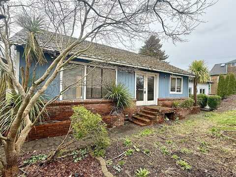 Main, WARRENTON, OR 97146