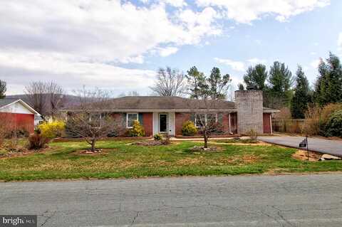 Georganna, LYNDHURST, VA 22952