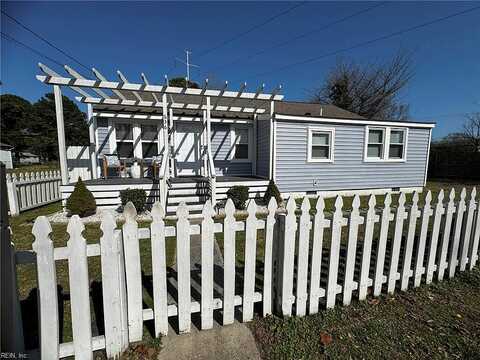 Hemlock, HAMPTON, VA 23661