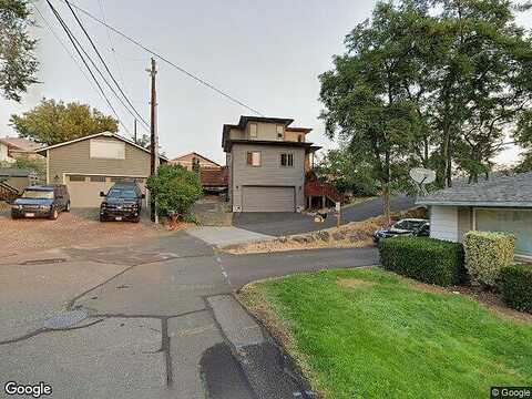 Lincoln, THE DALLES, OR 97058