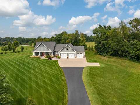 Yvette, LORETTO, MN 55357