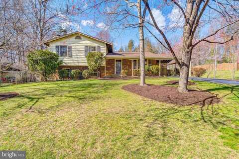 Dequincey, FAIRFAX, VA 22032