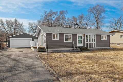 Derek, HOLMEN, WI 54636