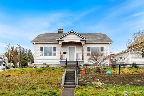 Hoyt, EVERETT, WA 98201