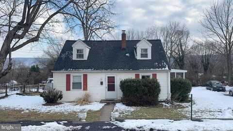 Lee, WOODSTOCK, VA 22664