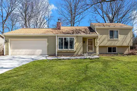 Manor, NEW BERLIN, WI 53151