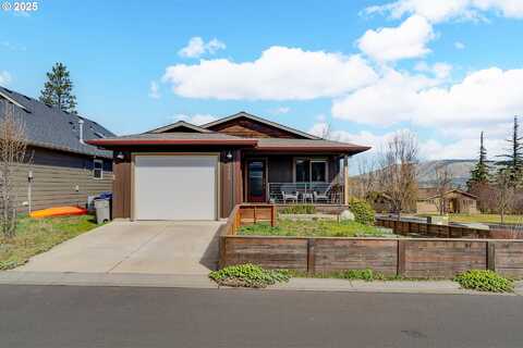 Adrienne, HOOD RIVER, OR 97031