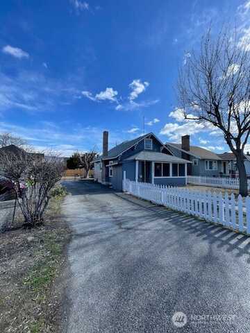 Methow, WENATCHEE, WA 98801