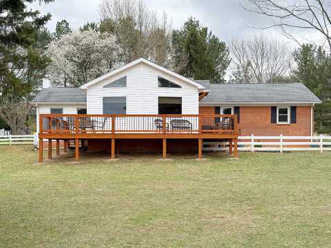 Guthrie, STUARTS DRAFT, VA 24477