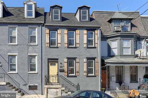 Vine, LANCASTER, PA 17603