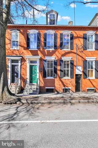 Mulberry, LANCASTER, PA 17603