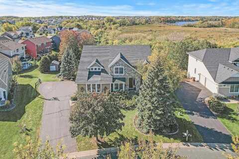 Carriage, VICTORIA, MN 55386