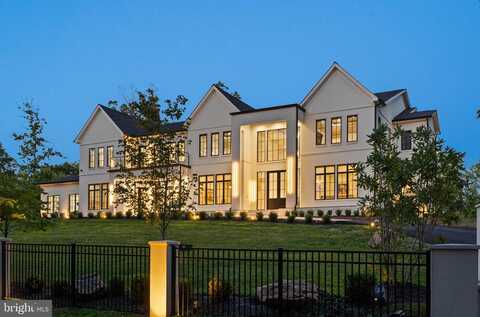 Daleview, MC LEAN, VA 22102