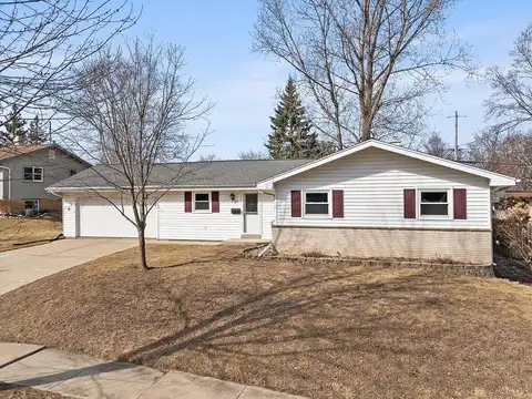 Roosevelt, WEST BEND, WI 53090