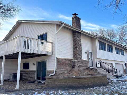 Xavier, MINNEAPOLIS, MN 55437