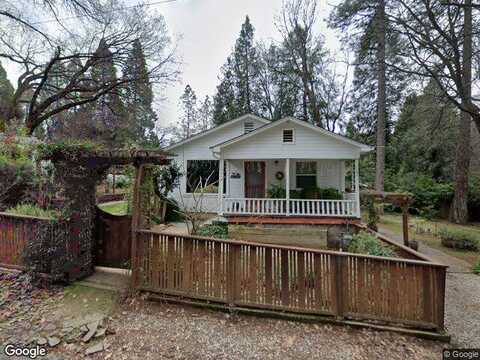Oak, GRASS VALLEY, CA 95945