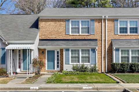 Crestwood, YORKTOWN, VA 23692