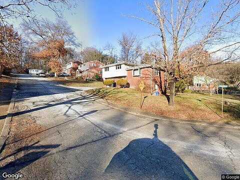 Chalet, PITTSBURGH, PA 15221