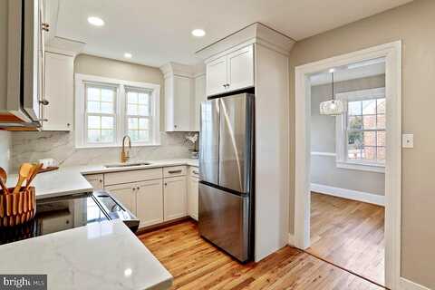 Main, MIDDLETOWN, VA 22645
