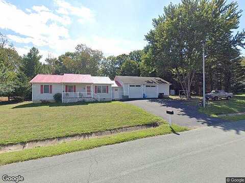Greenbriar, STUARTS DRAFT, VA 24477