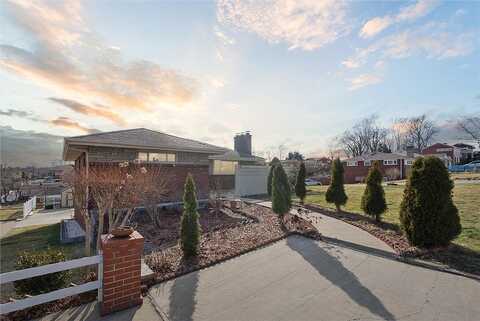 Macassar, PITTSBURGH, PA 15236