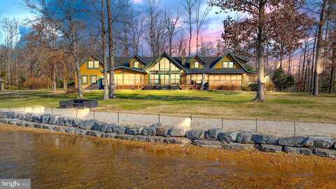 Loch Erie, BUMPASS, VA 23024