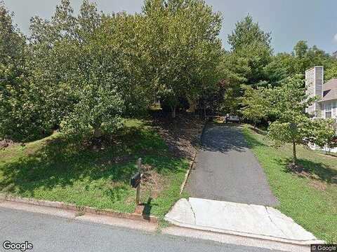 Willow Lake, CHARLOTTESVILLE, VA 22902