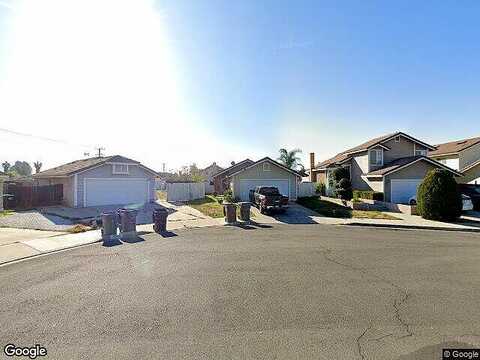 Tyann, MORENO VALLEY, CA 92551