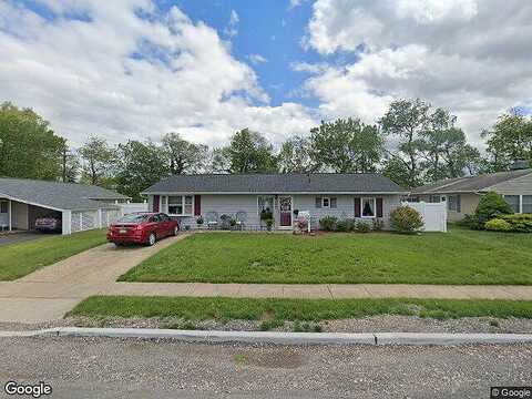 Pinewood, LEVITTOWN, PA 19054