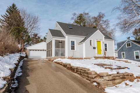 Arthur, MENOMONEE FALLS, WI 53051