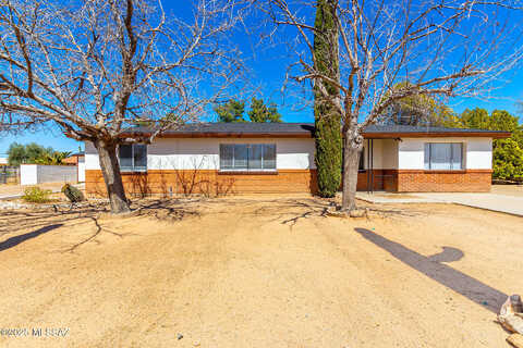 Henry, TUCSON, AZ 85735