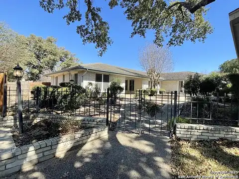 Jole, WINDCREST, TX 78239