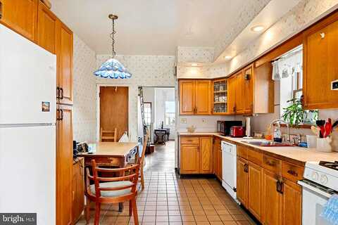 Tasker, PHILADELPHIA, PA 19148