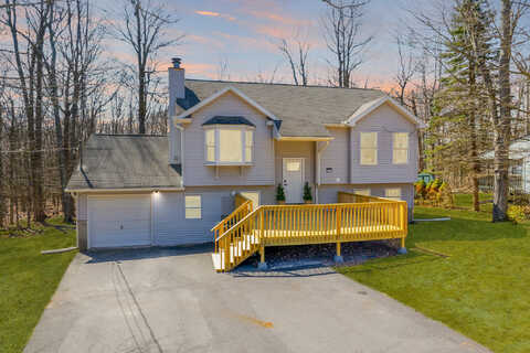 Idlewild, TOBYHANNA, PA 18466