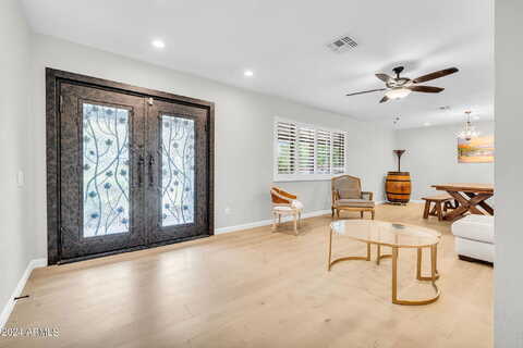 9Th, PHOENIX, AZ 85021