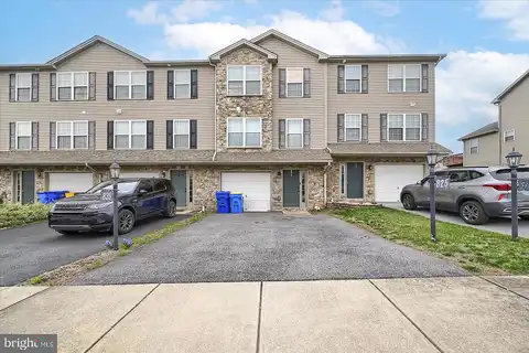 Rachel, YORK, PA 17404