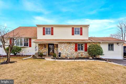 Clay, LANGHORNE, PA 19047