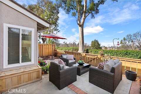 Paseo Cumbre, ANAHEIM, CA 92807