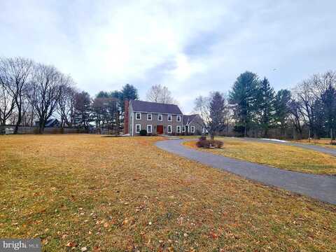Chapel, NEW HOPE, PA 18938